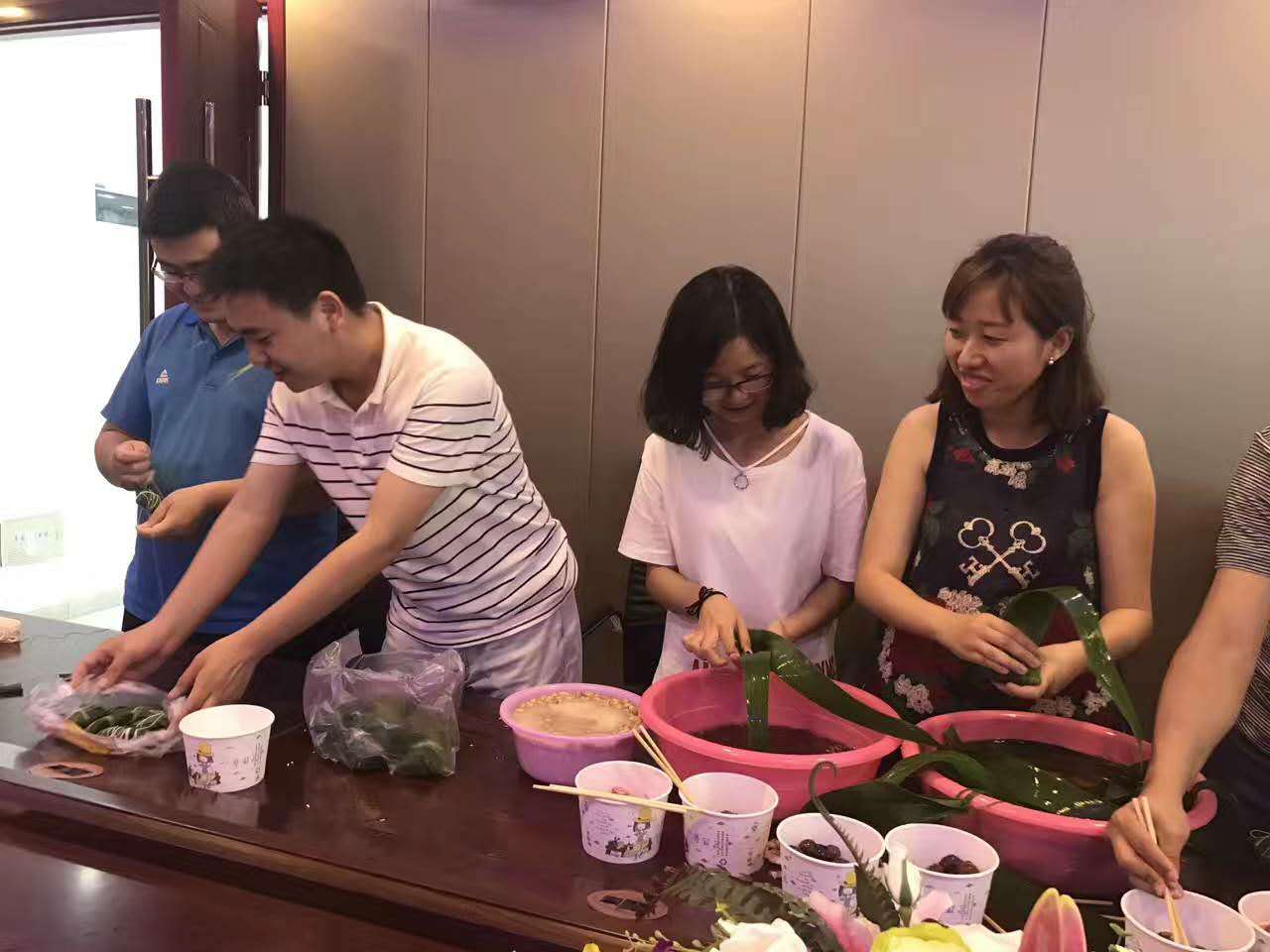 ���w�Ƽ��e�k�����Ӵ�ِӭ�Ӷ���ѹ�(ji��)